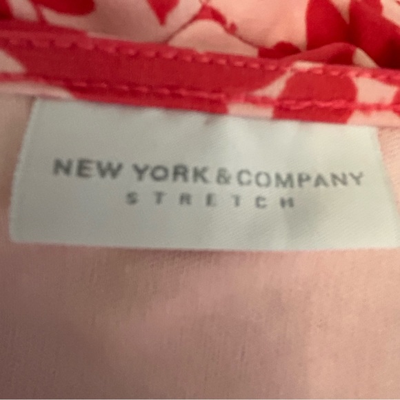 New York & Company stretch pink leafy floral crossover dress Size M - Picture 8 of 10